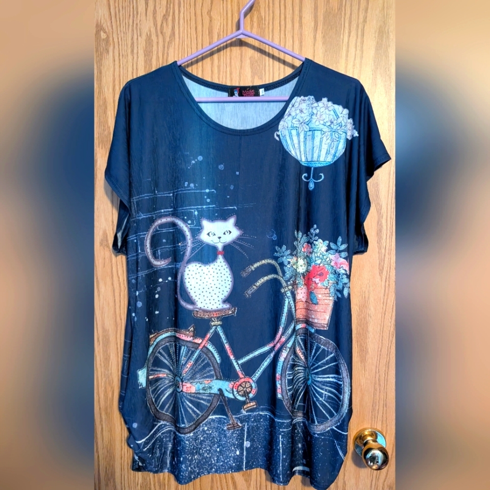 Graphic Print Relaxed Short Sleeve Tunic in Navy Large